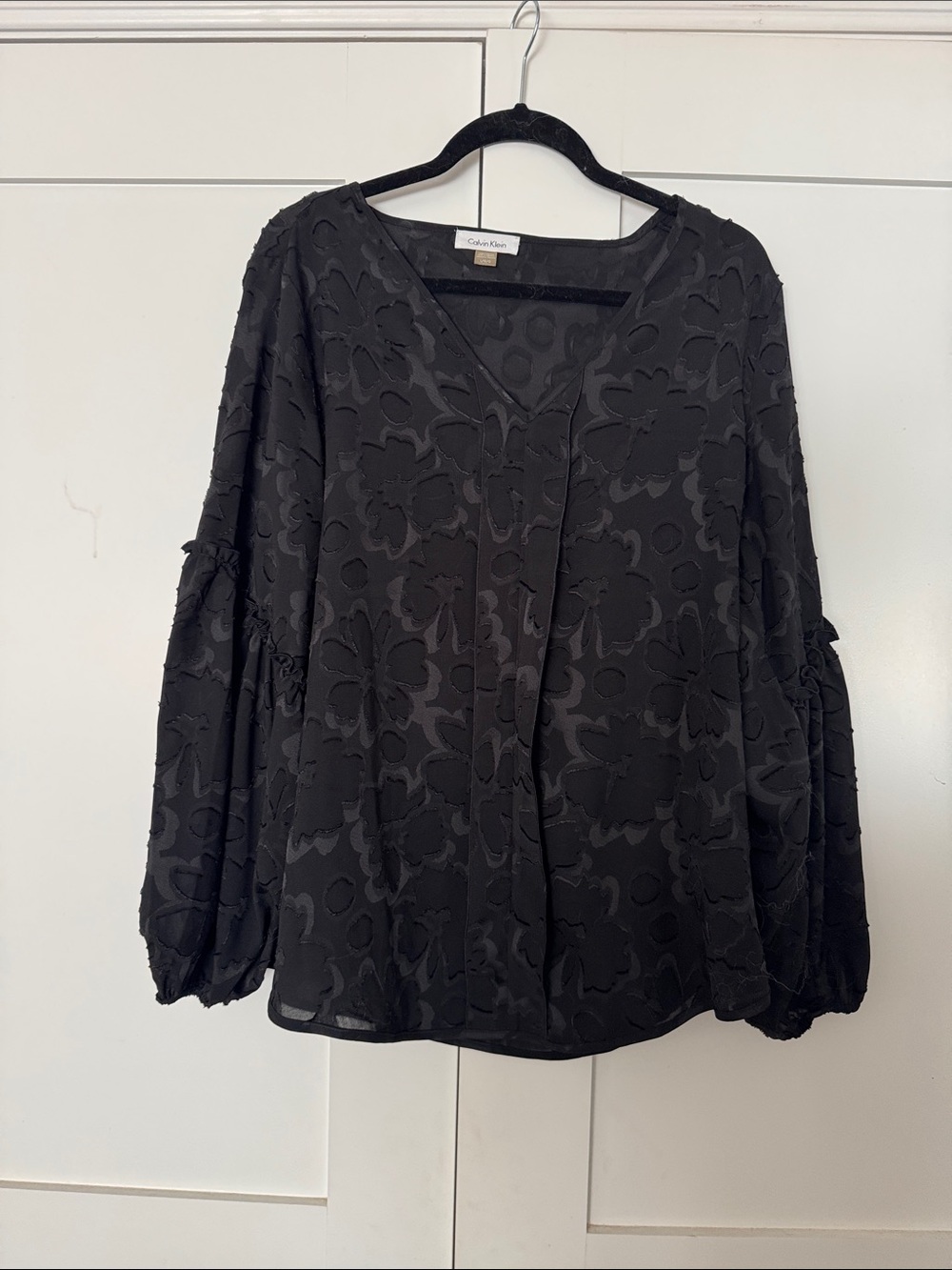 Calvin Klein Black Floral Burnout V-Neck Blouse with Balloon Sleeves